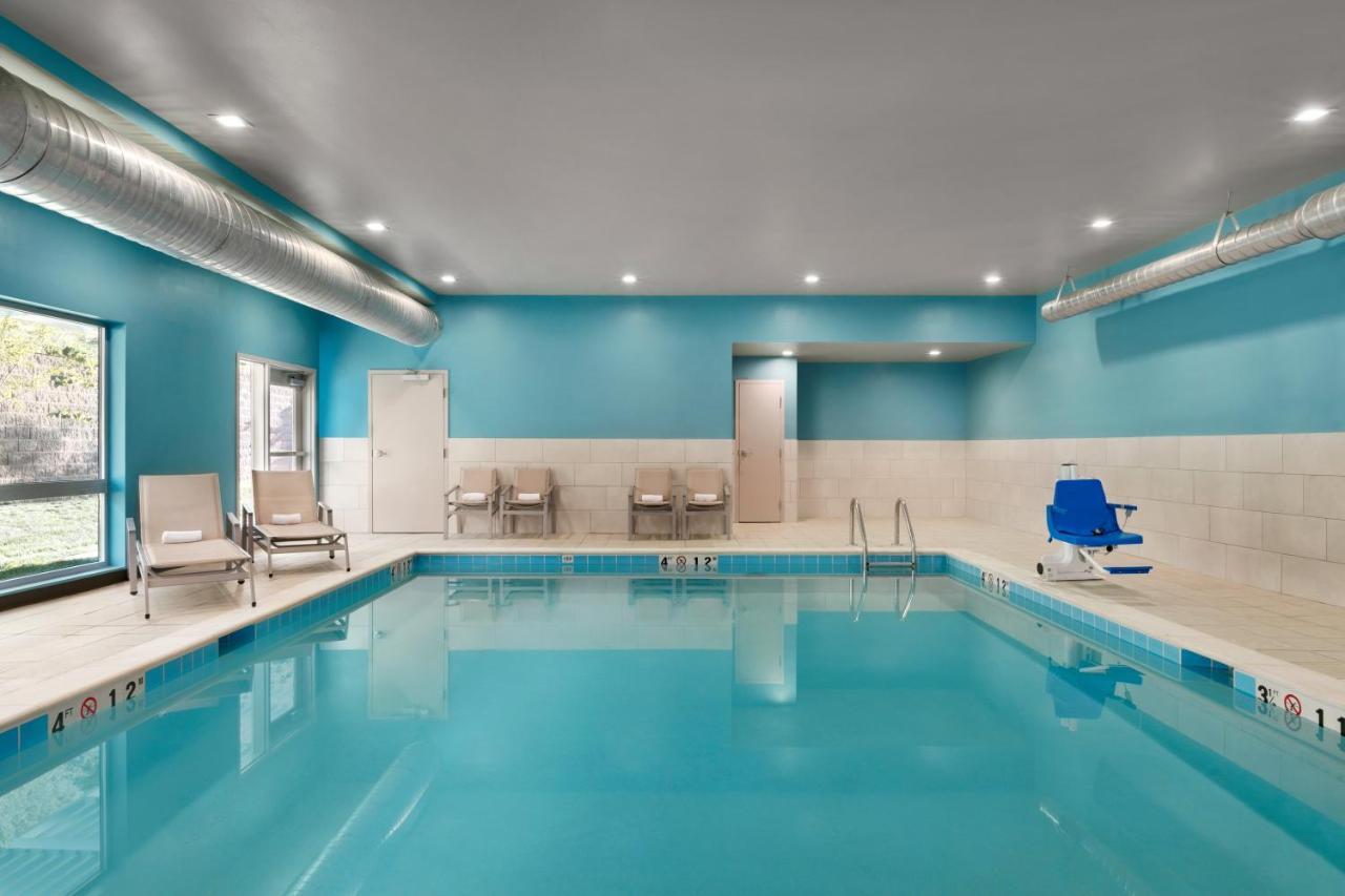 Holiday Inn Express & Suites Salisbury By Ihg Kültér fotó