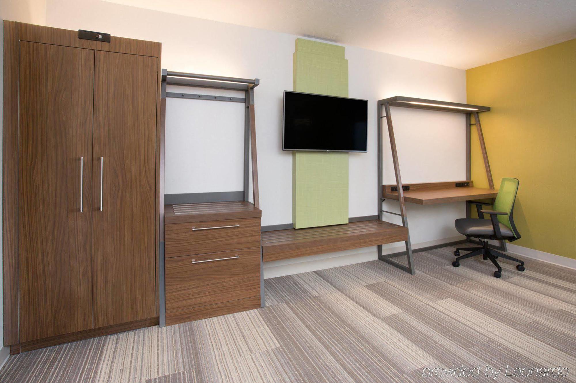 Holiday Inn Express & Suites Salisbury By Ihg Kültér fotó